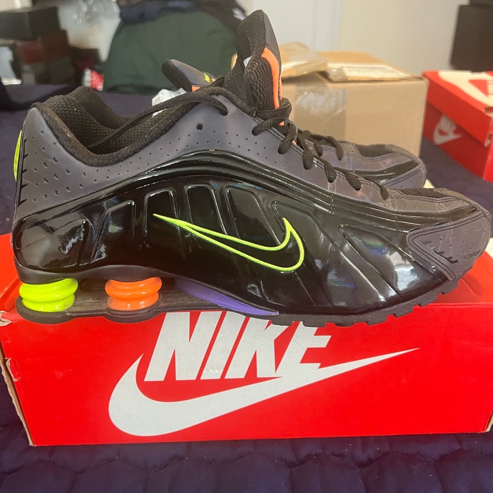 Rare Fine - Nike R4 Black Multi Shox 10 1/2